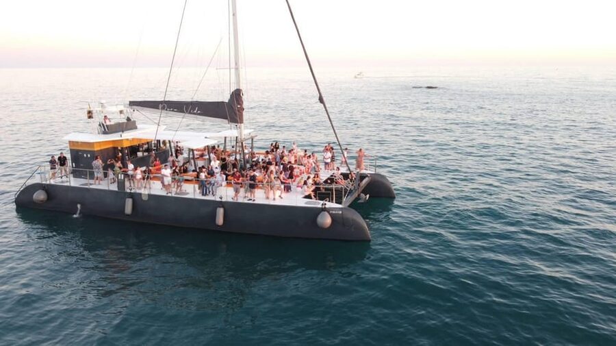 Cádiz: Sunset Catamaran Cruise Tours - The Pura Vida experience: why this sunset cruise works