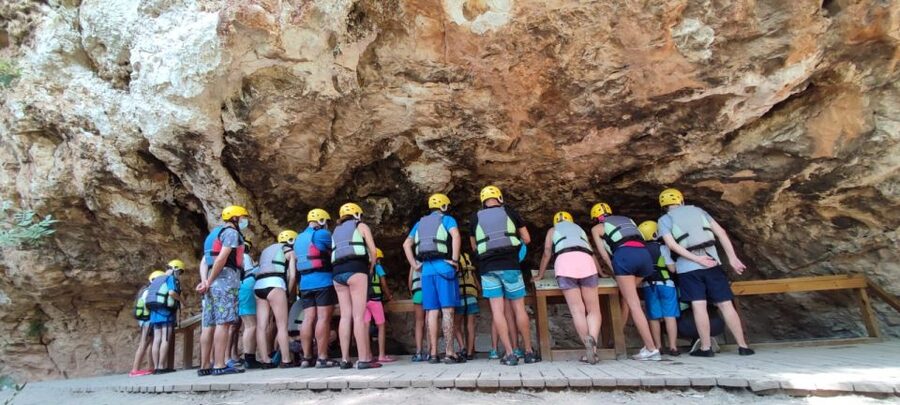 Calasparra: Almadenes Canyon Rafting with Caves and Rock Art - The viewpoint and the second sailing stretch, made for looking and listening