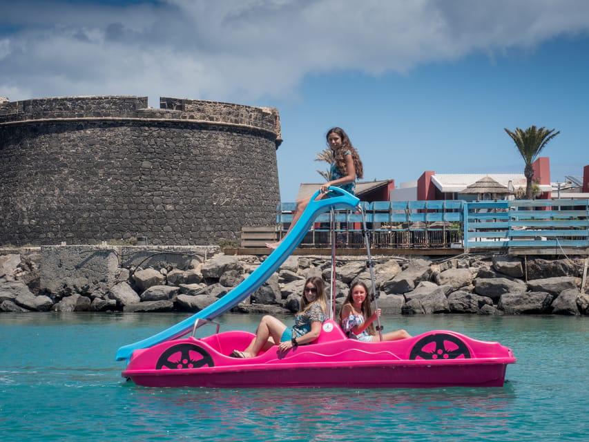Caleta de Fuste: Pedalo with slide rental - Who should book this pedalo ride