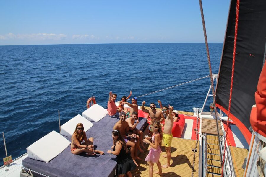 Cambrils: Catamaran Cruise with Drinks and BBQ Lunch Option - Price and value: why $35 can work for a drinks-and-boat day
