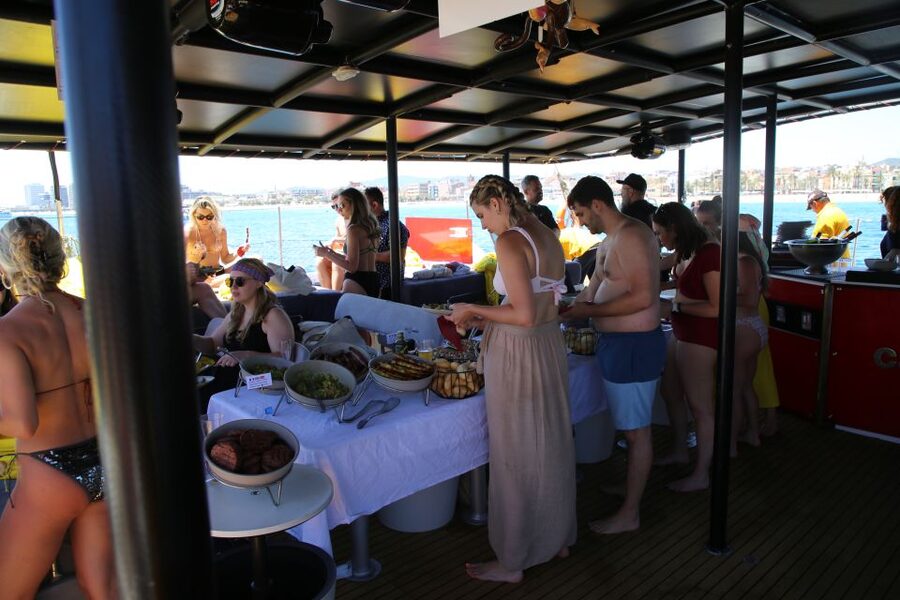 Cambrils: Catamaran Cruise with Drinks and BBQ Lunch Option - Who should book this cruise, and who should skip it