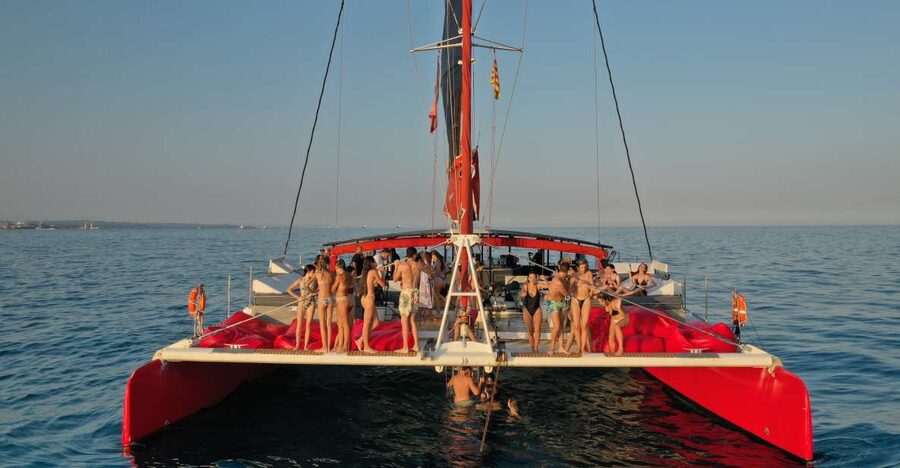 Cambrils: Catamaran Day Cruise with BBQ and Drinks - Your 6-hour cruise schedule and what it means in real time