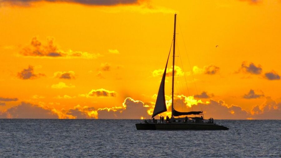 Cambrils: Costa Dorada Sunset Catamaran Cruise with Drinks - Key Points to Know Before You Go