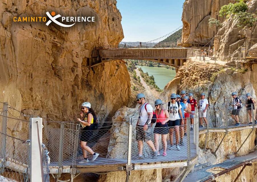 Caminito Del Rey From Málaga: Round-Trip Bus + Tour with Official Guide - Official Guide Energy: Humor, History, and Real Help on the Day