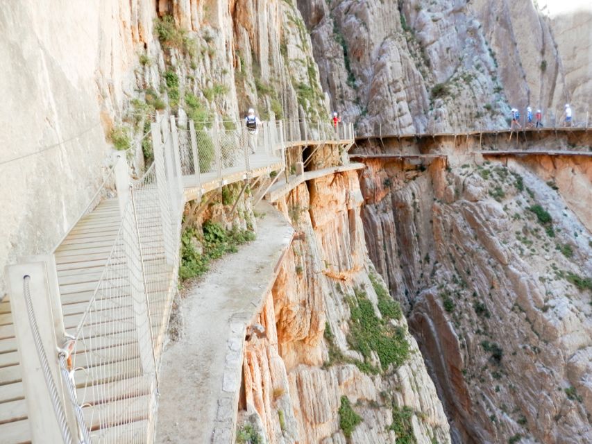 Caminito del Rey: Guided Hiking Tour with Entrance Tickets - What makes Caminito del Rey feel special