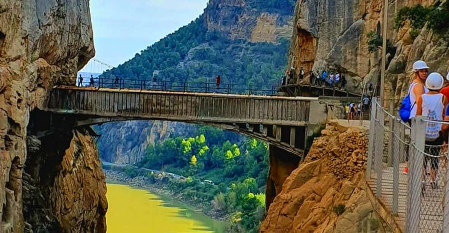Caminito del Rey: Tour with Official Guide and Drink - History stops that make the cliffs make sense