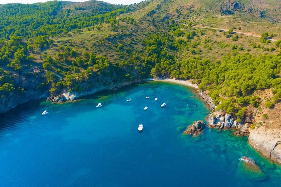 Cap Norfeu: Costa Brava Catamaran Trip with Underwater Views - Meeting points and what timing feels like