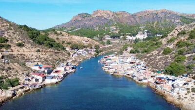 Cartagena: Guided boat tour of Cartagena and Algamecas Port