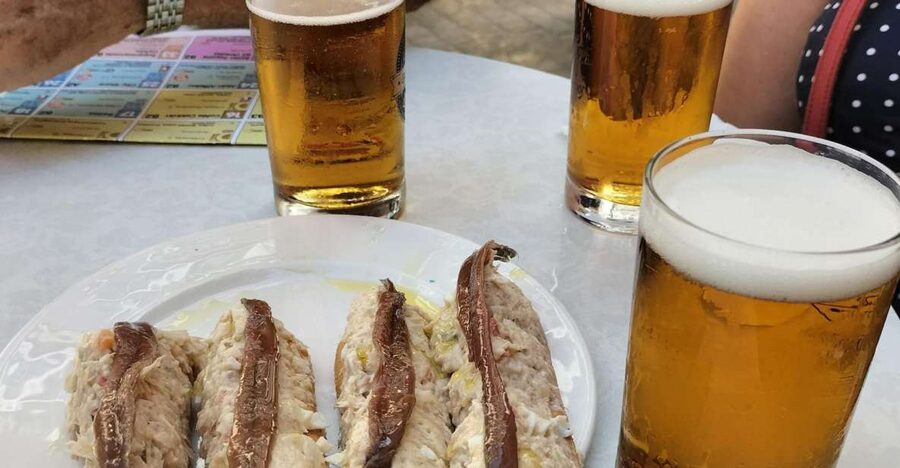 Cartagena: Guided Walking Tour with Tapas and Drinks - The Guided Walk Through Cartagena’s Center: History on Foot