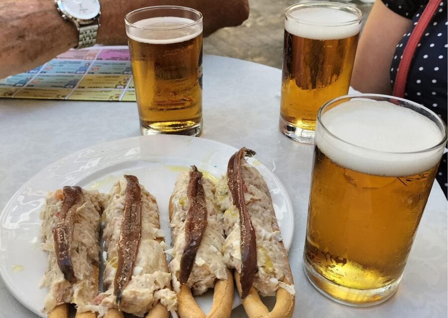 Cartagena: Guided Walking Tour with Tapas and Drinks - Calle Mayor and Modernism: Seeing Details You Usually Skip