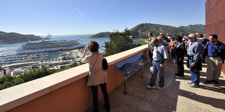 Cartagena: Roman Theater, Forum, Castle and Panoramic Lift - Getting from site to site without stress, plus a couple of smart add-ons