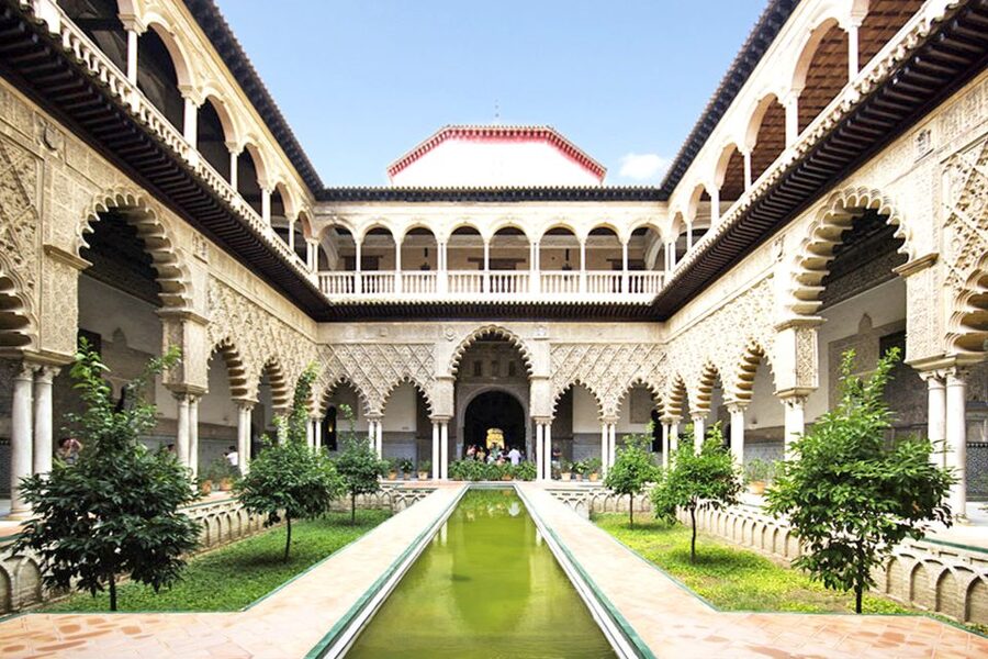 Cities of Andalusia 4-Day Tour from Madrid - Day 2 in Seville: Plaza de España, Santa Cruz Walks, and Giralda Cathedral Area