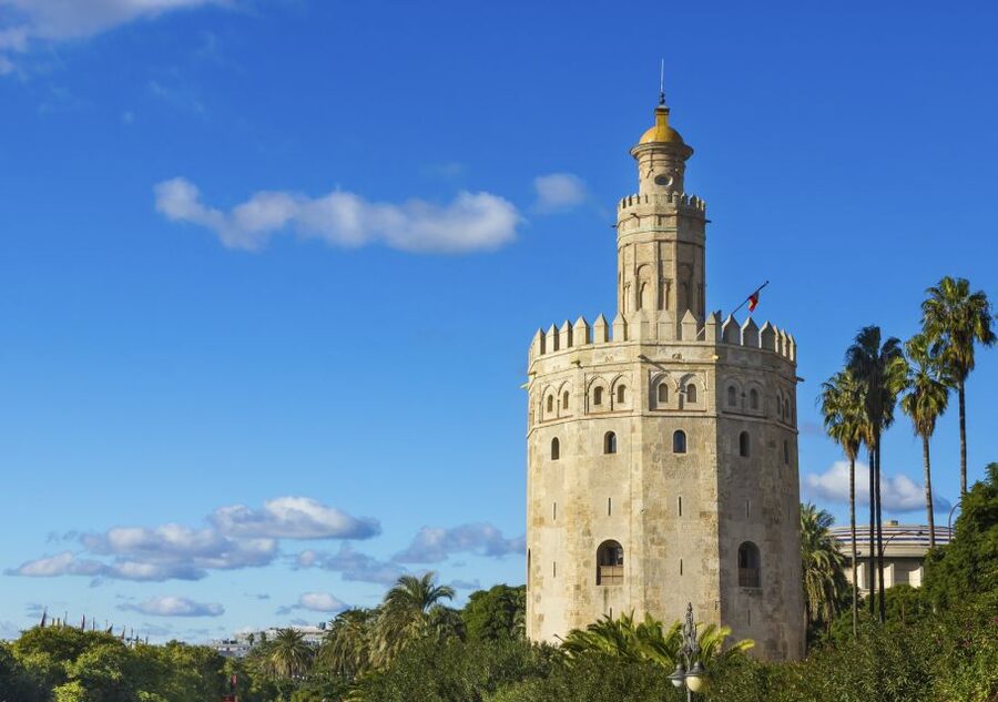 Cities of Andalusia 4-Day Tour from Madrid - Day 1: La Mancha Drive, Córdoba Mosque-Cathedral, and Seville at Night