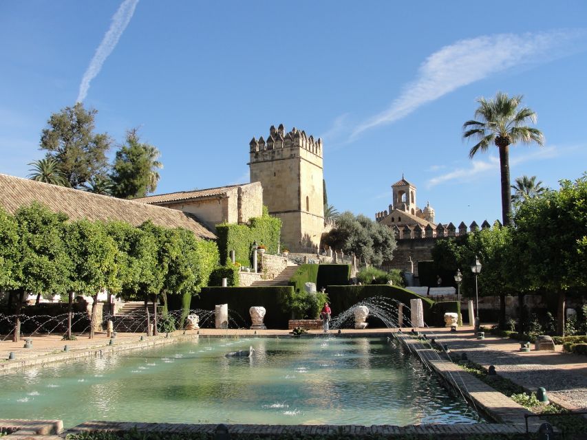 Cordoba: Alcazar Guided Tour and Skip-the-Line Ticket - Skip-The-Line Value at the Alcázar Entrance