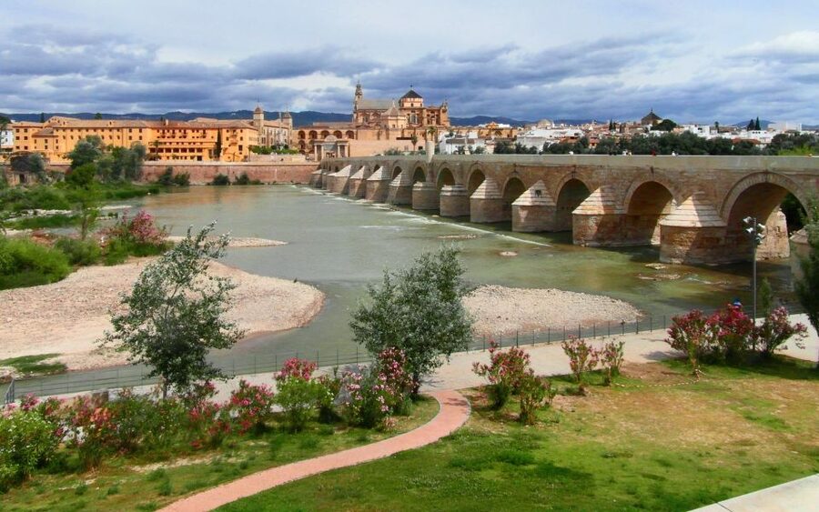 Cordoba: Bike Tour (E-Bike Available) - Why an e-bike is the smart way to cover Cordoba fast