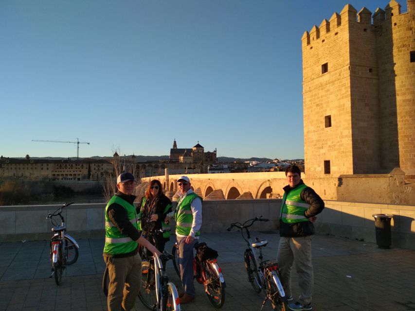 Cordoba: Bike Tour (E-Bike Available) - Getting oriented at Elektrik, by the Roman temple