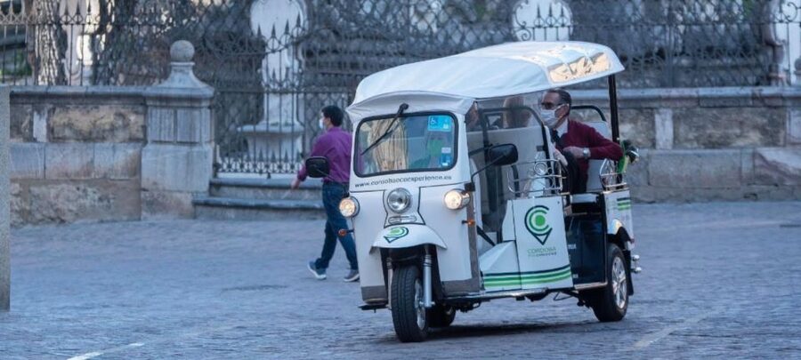 Córdoba: Guided City Tour by Tuk-Tuk - Price and value: what $27 buys you in 75 minutes