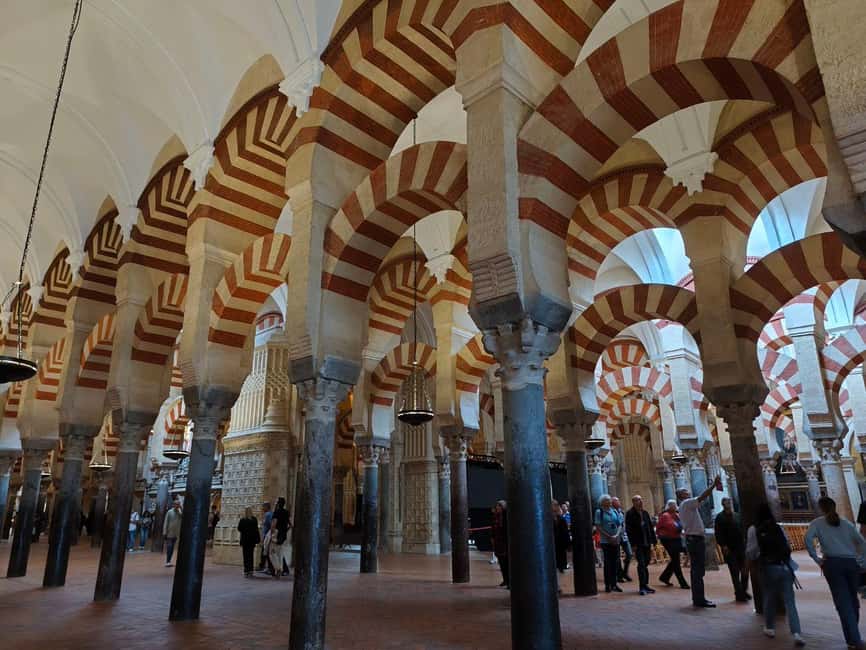 CÓRDOBA: Guided tour of the Mosque-Cathedral IN SPANISH WITH TICKETS - Practical tips for clothing and comfort inside