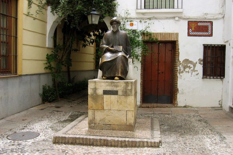 Córdoba Guided Tour of the Mosque, Jewish Quarter & Alcazar - Should you book this Córdoba guided tour?