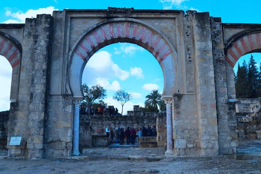 Cordoba: Half-Day Medina Azahara Guided Tour - Heat, stairs, and shade: what to bring so you enjoy it