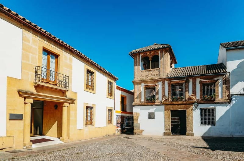Córdoba: Jewish Quarter, Mosque, and Alcázar Tour - The big idea: why Córdoba is easier with a guide than on your own