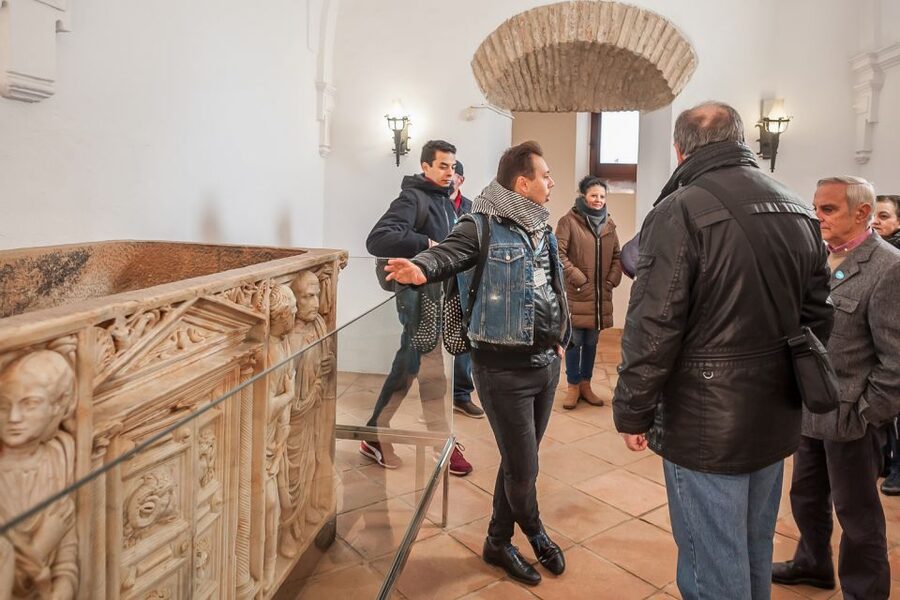 Cordoba: Monuments Walking Tour - Who this tour suits best, and who might want a different plan