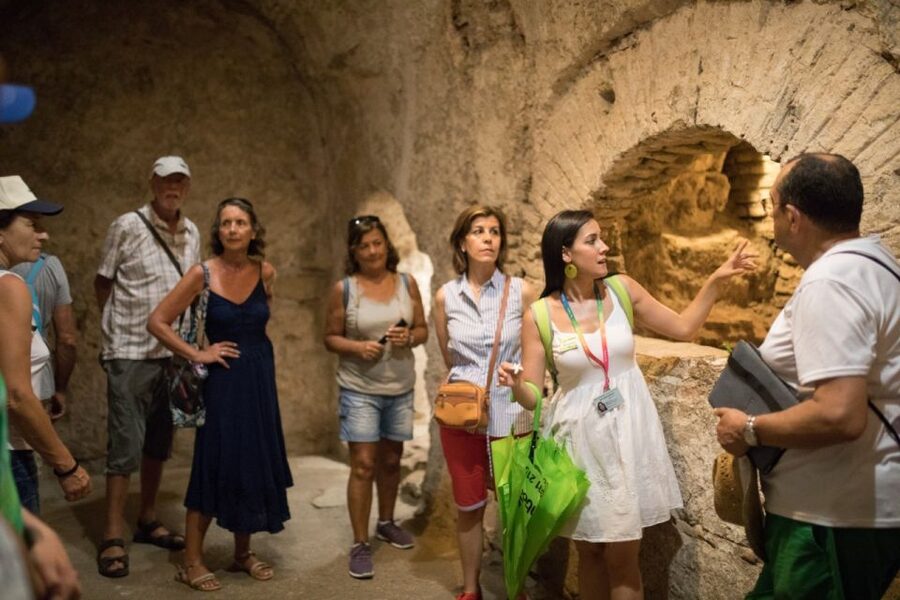 Córdoba: Mosque-Cathedral & Alcazar Guided Tour - Audio receivers and why you should care about hearing the guide