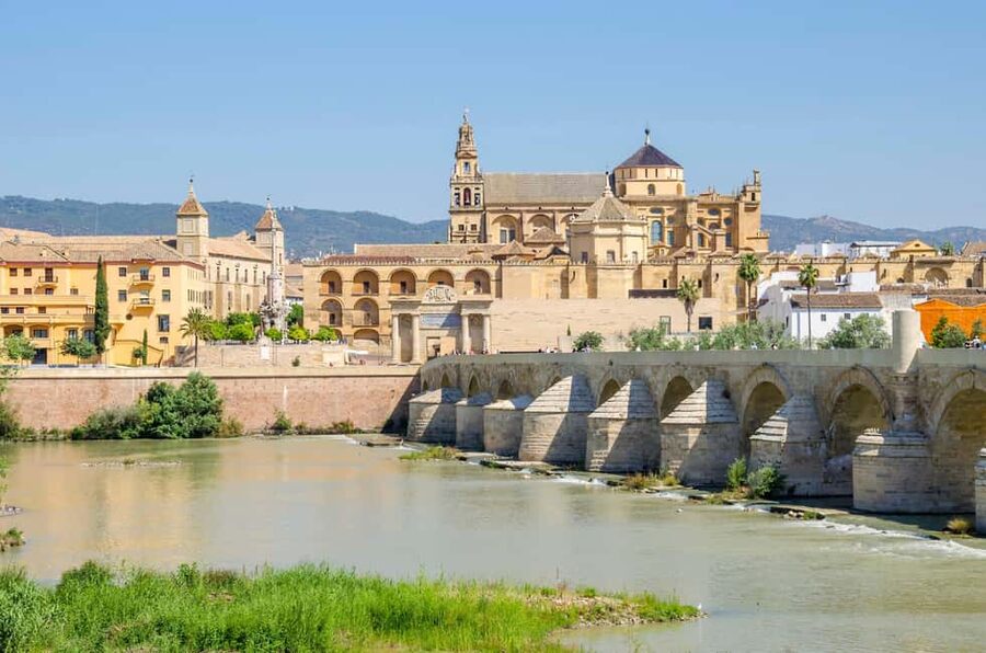 Cordoba: Mosque-Cathedral E-Ticket with Audio Guide - The audio tour workflow: offline download, headphones, and storage