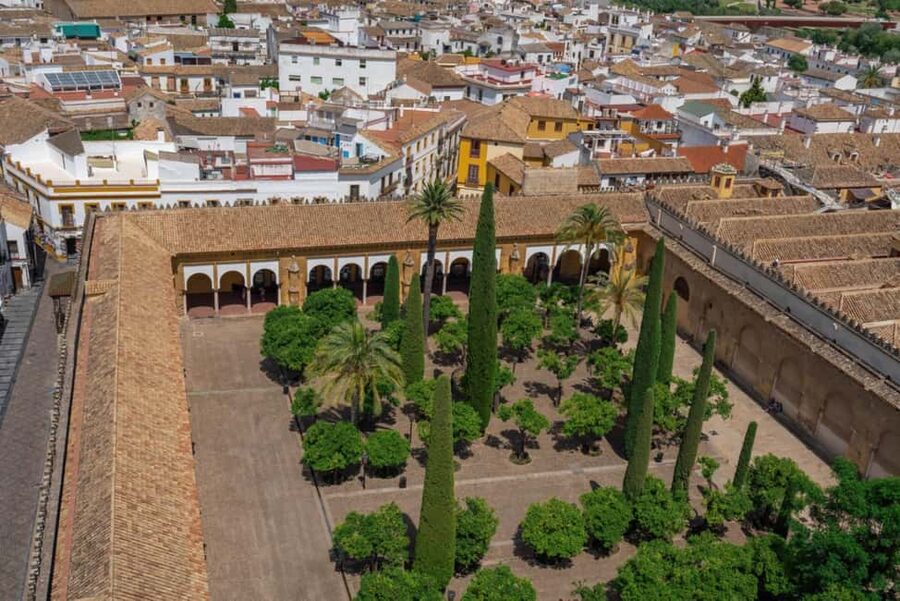 Cordoba: Mosque-Cathedral E-Ticket with Audio Guide - Puerta del Perdón and the Mosque exterior: set your context fast