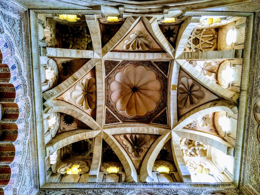 Córdoba: Mosque-Cathedral Guided Tour - Timing, crowds, comfort, and what to bring