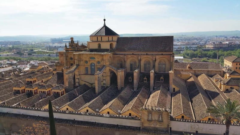 Córdoba: Mosque-Cathedral Guided Tour with Tickets Included - Why later Gothic, Renaissance, and Baroque additions change your viewpoint