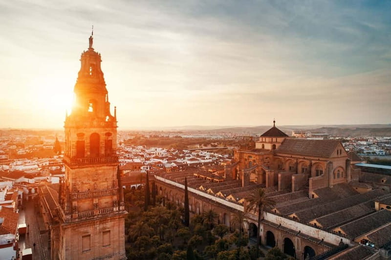 Córdoba: Mosque-Cathedral, Jewish Quarter and Alcázar Tour - Photo time, pacing, and how long 3.5 hours really feels