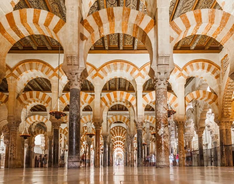 Córdoba: Mosque-Cathedral, Jewish Quarter and Alcázar Tour - Who this tour suits best, and who should adjust plans