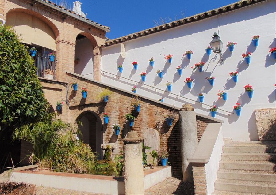 Córdoba: Mosque, Jewish Quarter and Alcázar 3-Hour Tour - Mosque-Cathedral interior: what to watch for once you are inside