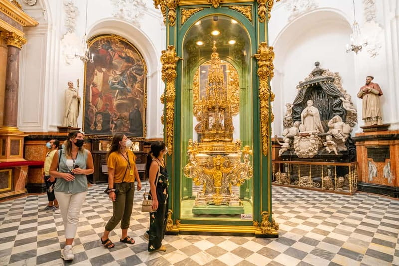 Córdoba: Mosque, Jewish Quarter & Tour with Ticket - What to Wear and Bring (So You Do Not Get Turned Away)
