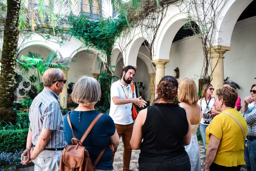 Cordoba: Patios and Viana Palace Tour - What to Wear, How to Pace Yourself, and What to Bring