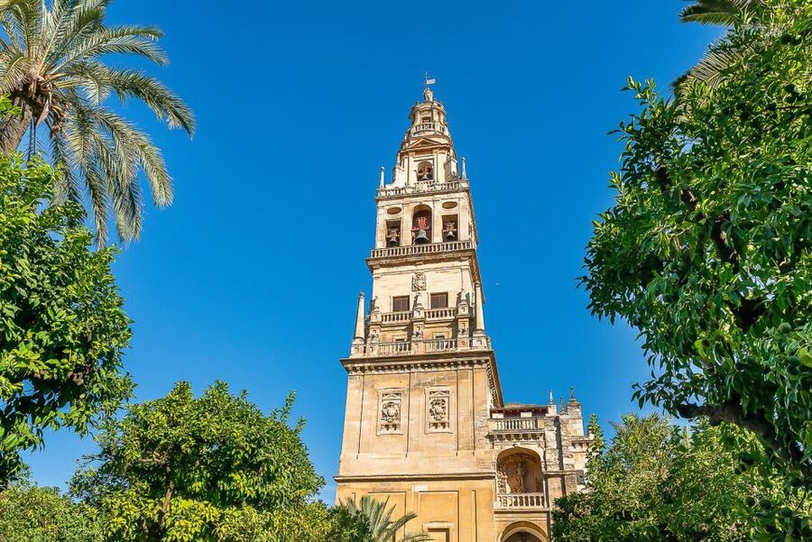 Córdoba: Skip-the-Ticket-Line Mosque-Cathedral Guided Tour - Mosque-Cathedral of Córdoba: why this building feels like time travel