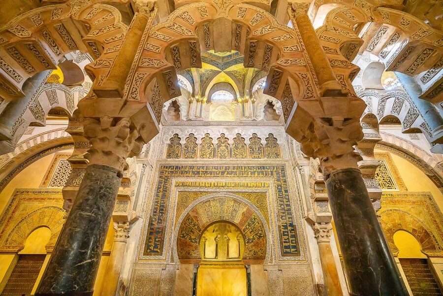 Córdoba: Skip-the-Ticket-Line Mosque-Cathedral Guided Tour - Skip-the-line entry: start with momentum, not patience