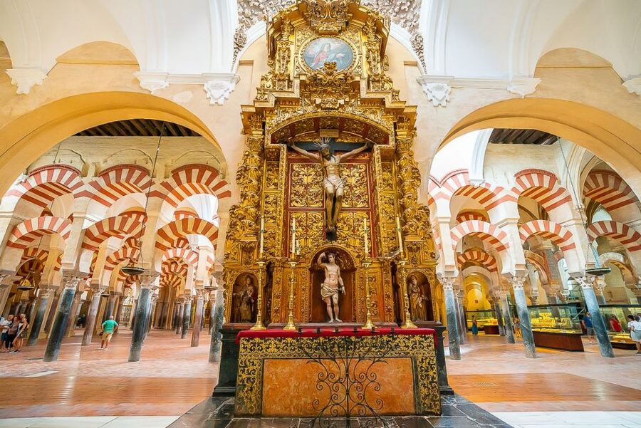 Córdoba: Skip-the-Ticket-Line Mosque-Cathedral Guided Tour - Iglesias Fernandinas: a included bonus, if you ask