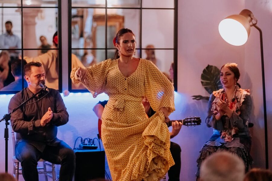 Córdoba: Tablao Flamenco at Doble de Cepa with Optional Meal - Finding Doble de Cepa and managing timing