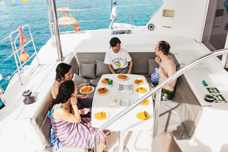 Corralejo: Lobos Island Catamaran Tour with Drinks & Snorkel - Key moments that make this tour worth your time