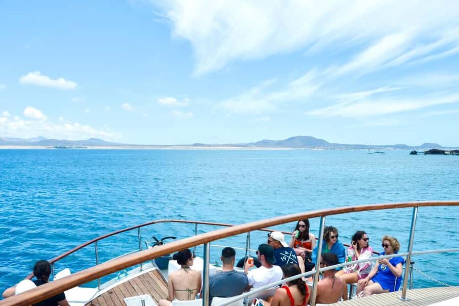 Corralejo: Snorkeling on Lobos Island & Return Ferry Ticket - Key highlights worth aiming for