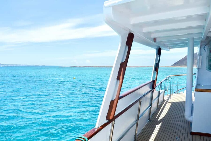 Corralejo: Snorkeling on Lobos Island & Return Ferry Ticket - Isla de Lobos from Corralejo is a smart, low-cost nature day