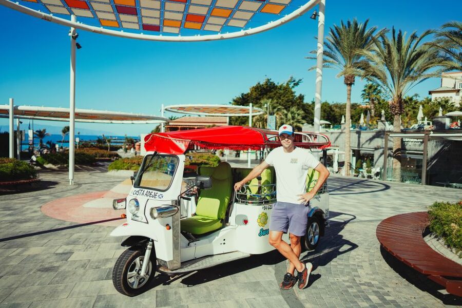Costa Adeje: Tuk Tuk Tour - Plaza El Duque and Oasis del Duque: the luxury part of Tenerife, explained