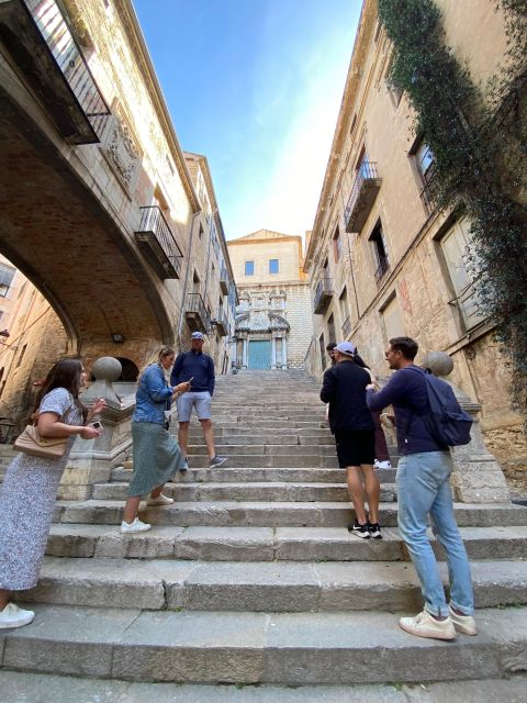 Day Trip to France with Girona Visit from Barcelona - Collioure introduction: small village energy with sea air