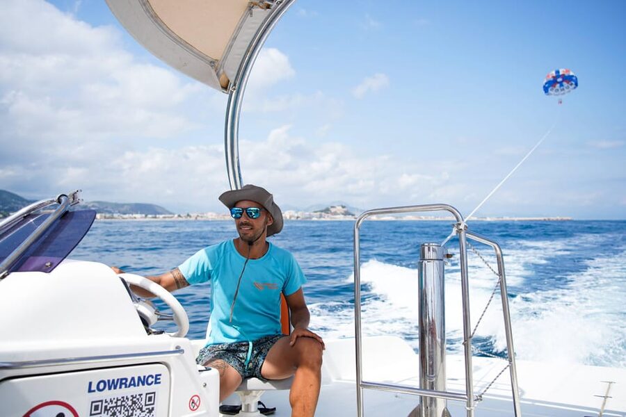 Dénia: Boat Trip & Parasailing Experience with Sunset Option - Sunset Option: Cava, Music, and the Light Play