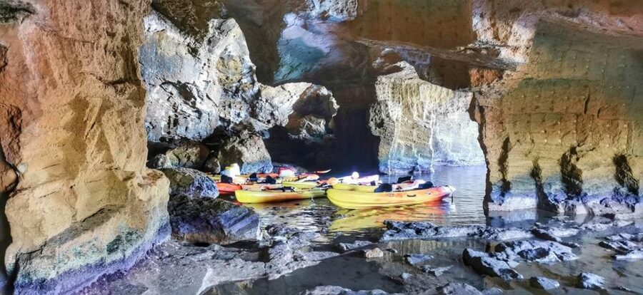 Dénia: Cova Tallada kayak trip - Finding the meeting point fast, and what to do when you park