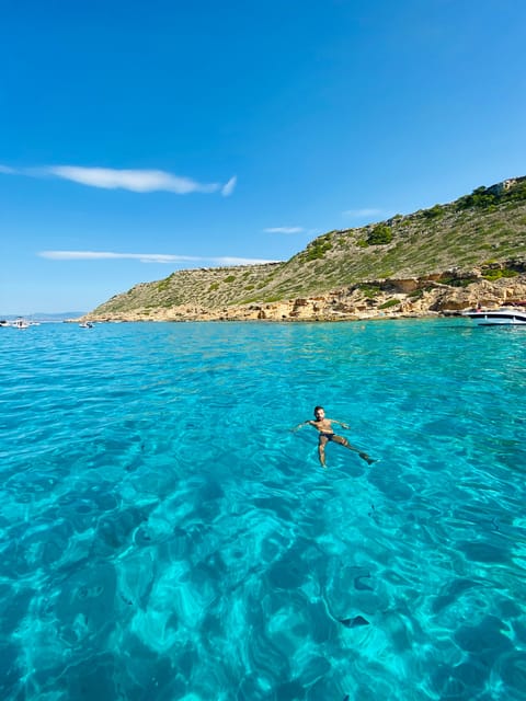 El Arenal: Private Mallorca Boat Rental (No License Needed) - Check In at Av. Miramar 24, then Head to Club Nautic Arenal