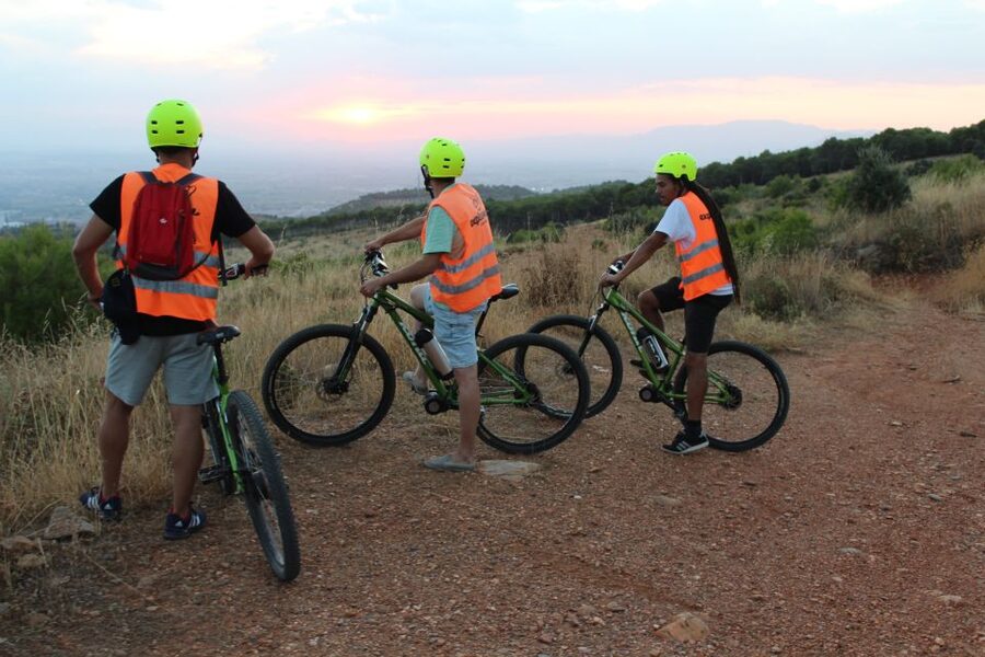 Electric Bike Tour with 2 Options to Explore Granada - Meeting at Cuesta de Gomérez and Getting Set Up