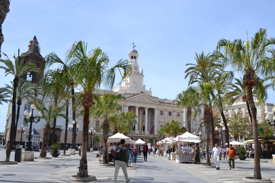 English Cádiz Tour: Walking Tour with Local Guide - Who This Tour Fits Best (and Who Might Skip It)